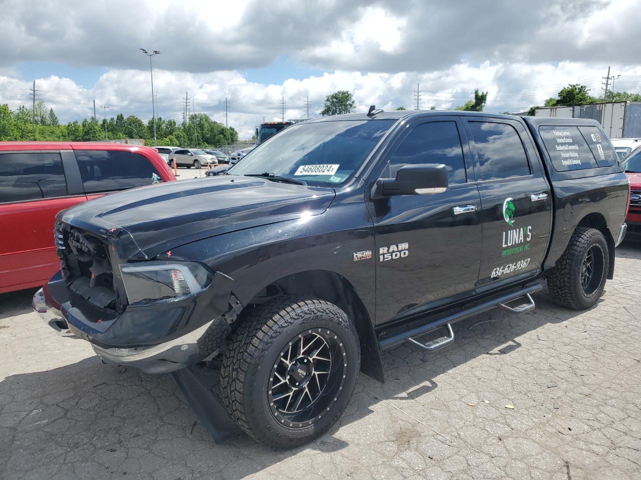 2016 RAM 1500 SLT