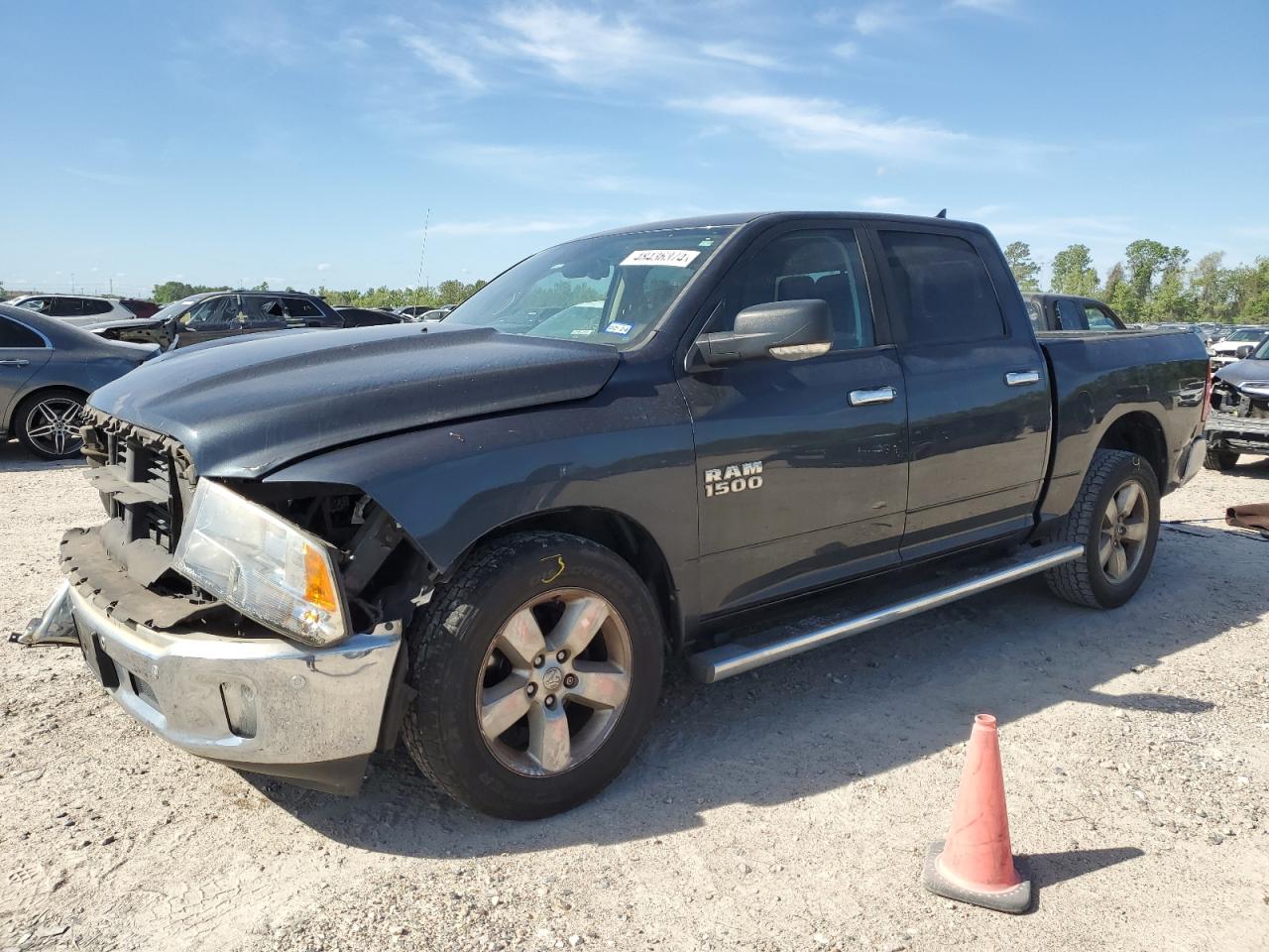 2015 RAM 1500 SLT