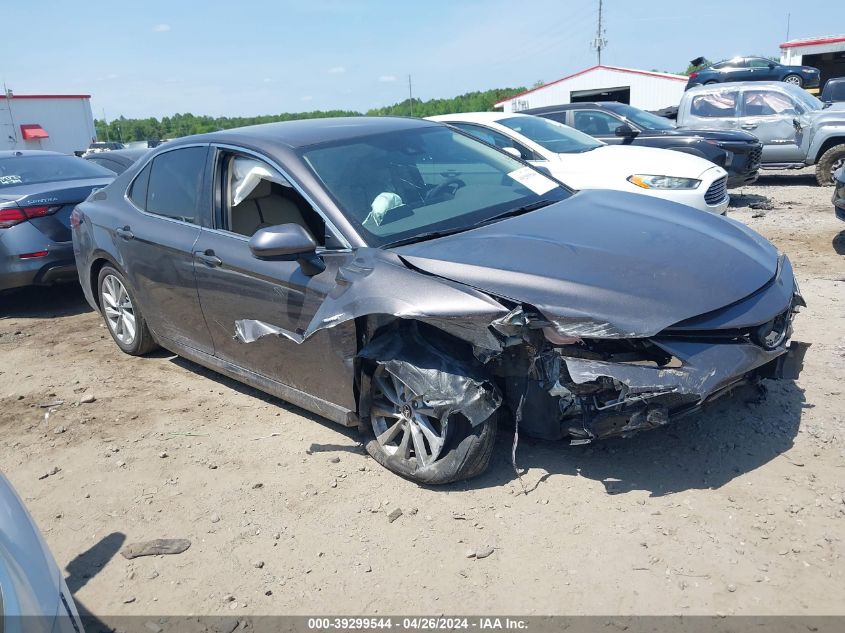 2022 TOYOTA CAMRY LE