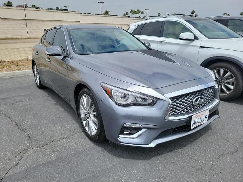 2021 INFINITI Q50 LUXE