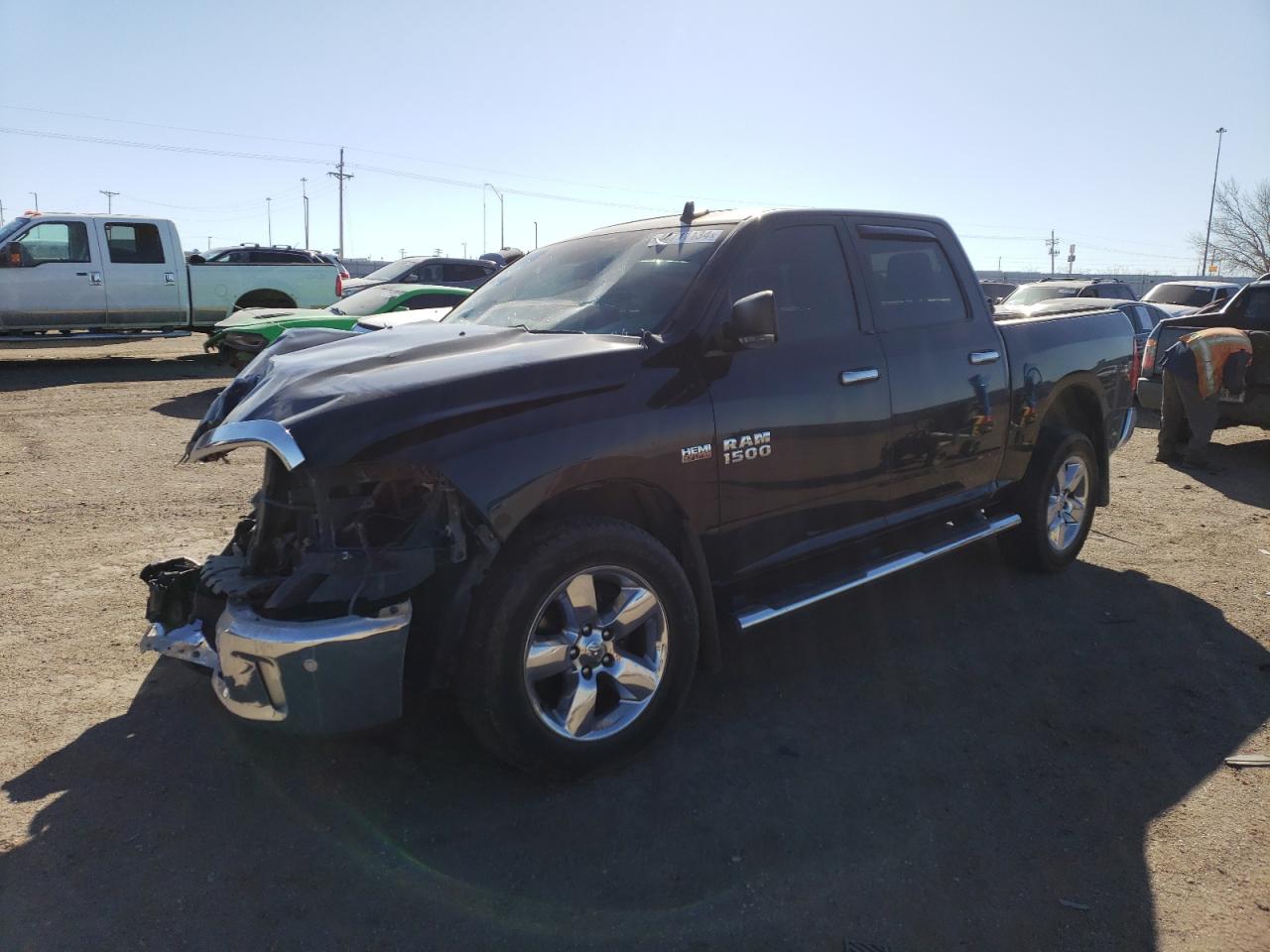 2016 RAM 1500 SLT