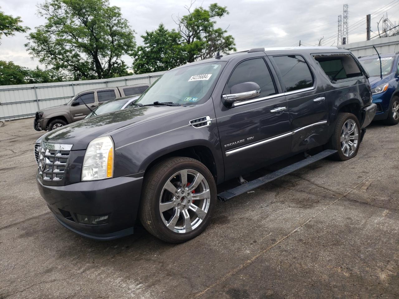 2010 CADILLAC ESCALADE ESV PREMIUM