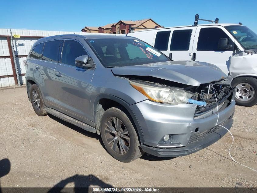 2016 TOYOTA HIGHLANDER XLE V6