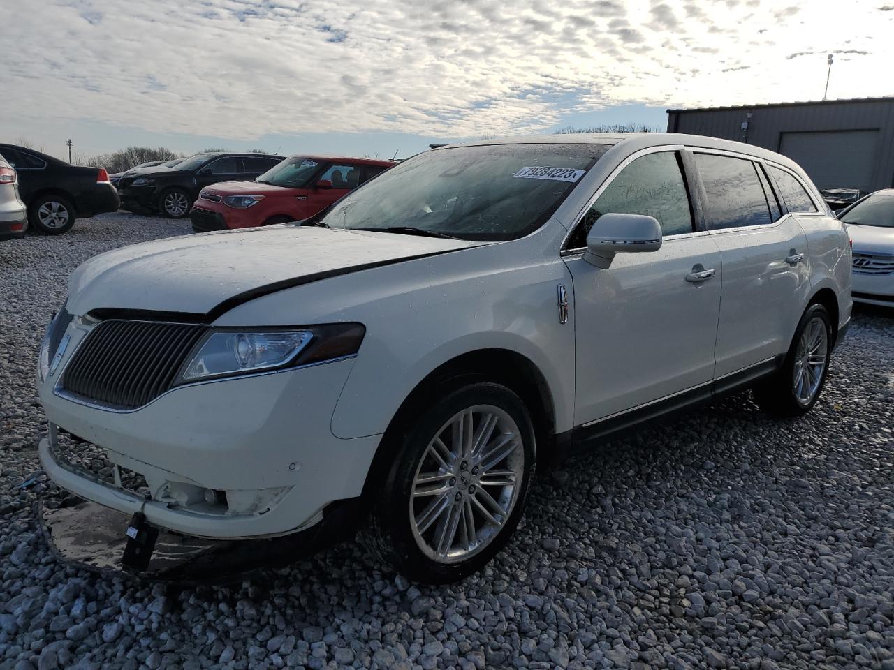 2013 LINCOLN MKT