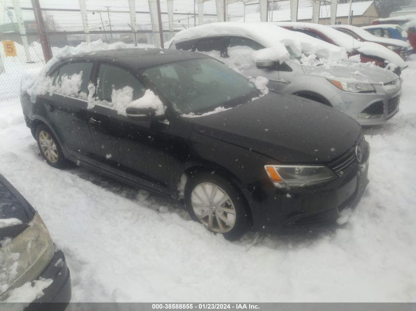 2013 VOLKSWAGEN JETTA 2.5L SE