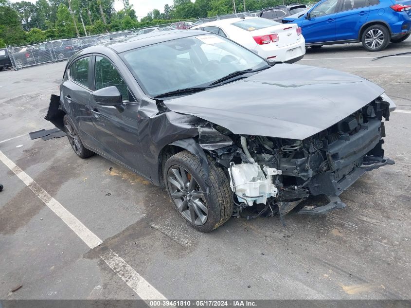 2018 MAZDA MAZDA3 TOURING