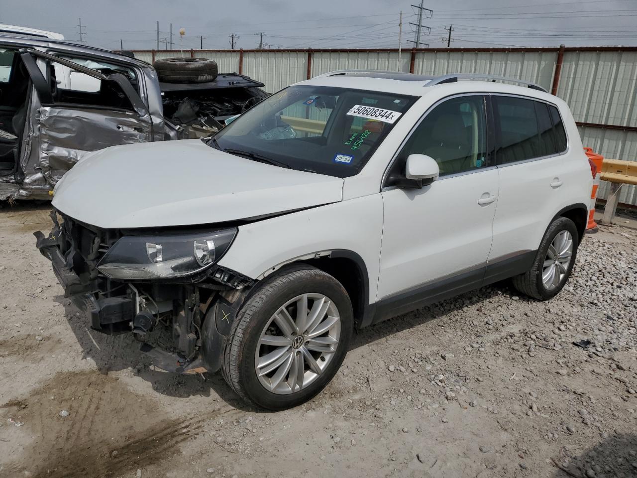 2015 VOLKSWAGEN TIGUAN S