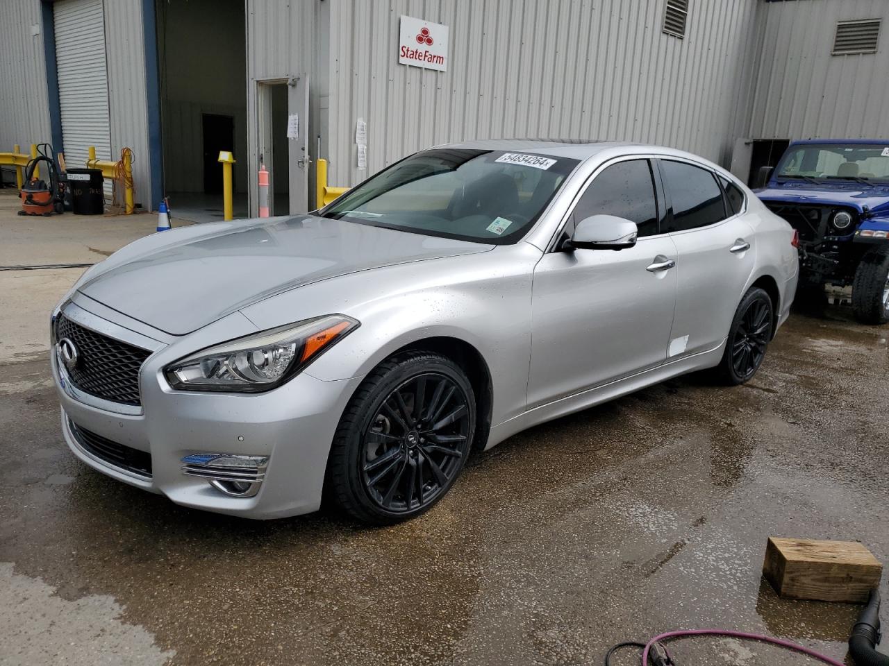 2016 INFINITI Q70 3.7