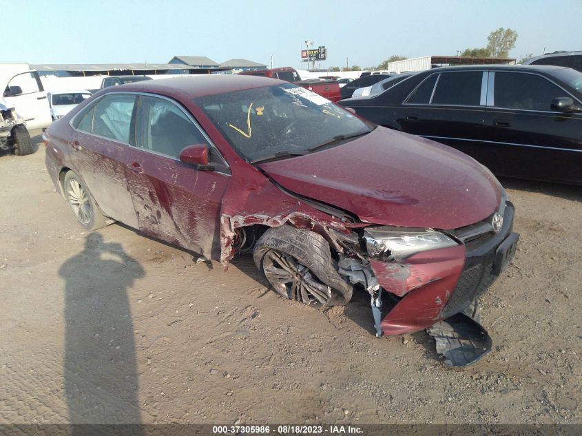 2016 TOYOTA CAMRY SE