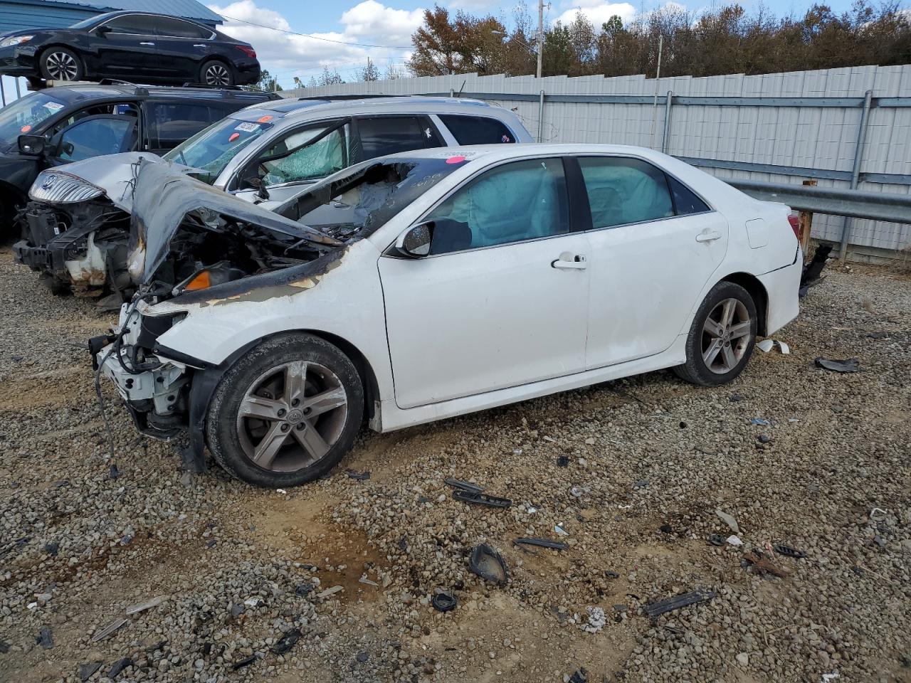 2013 TOYOTA CAMRY L