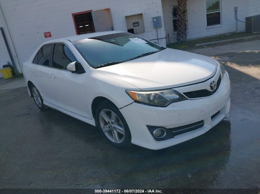 2012 TOYOTA CAMRY SE