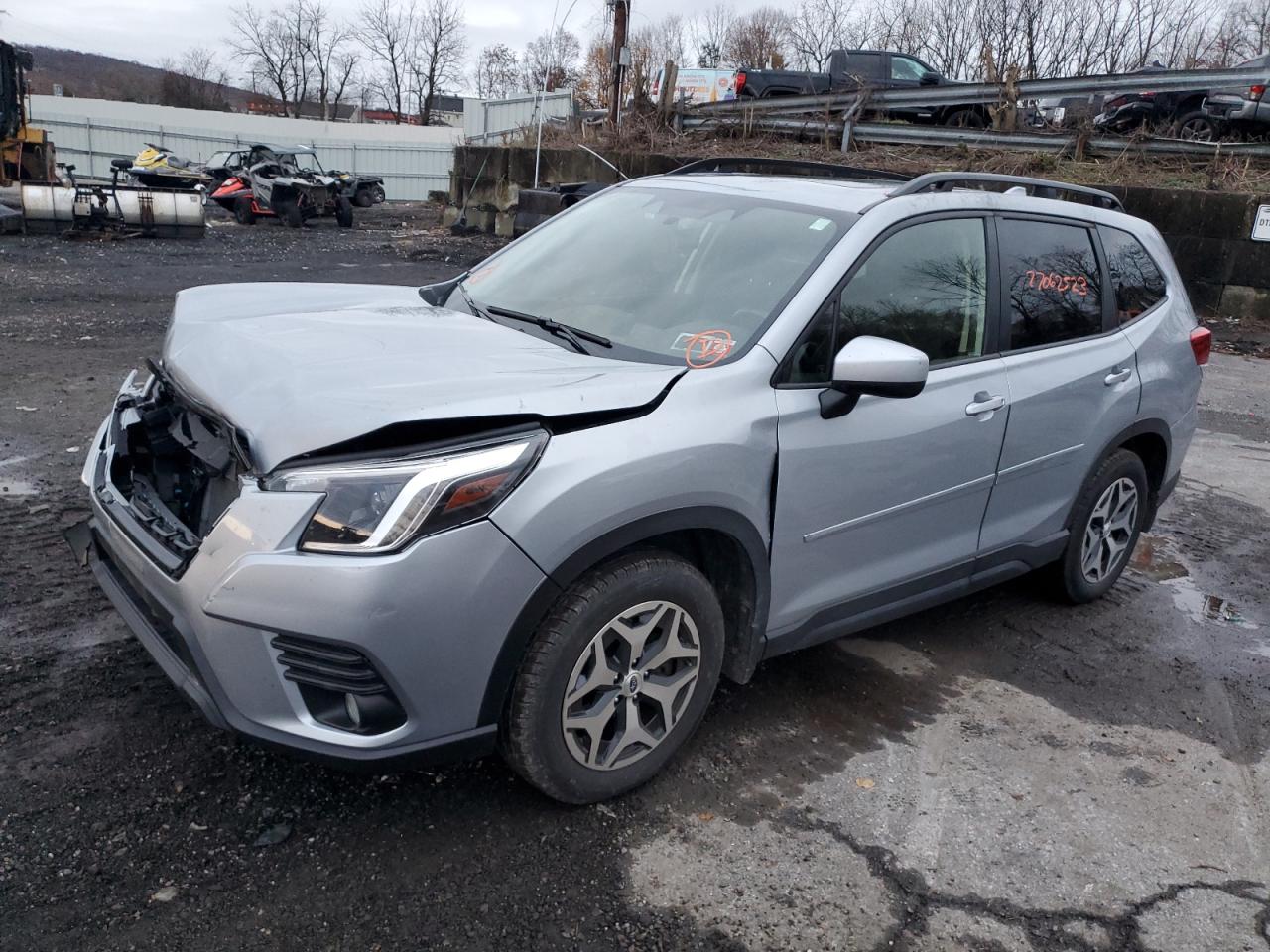 2022 SUBARU FORESTER PREMIUM