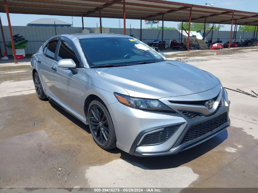 2022 TOYOTA CAMRY SE