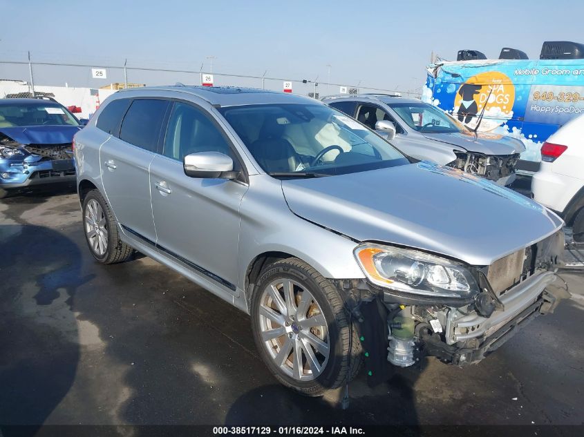 2017 VOLVO XC60 T6 INSCRIPTION