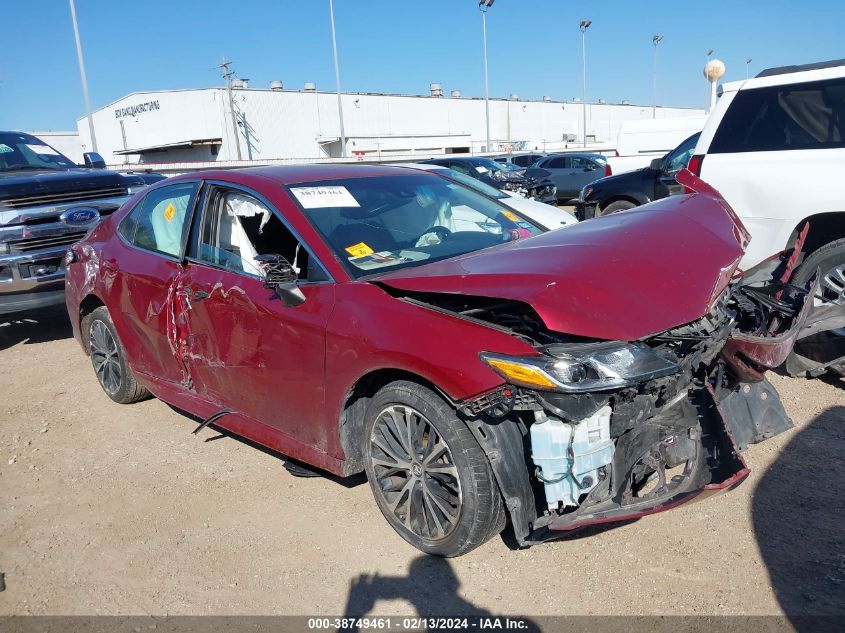 2018 TOYOTA CAMRY SE