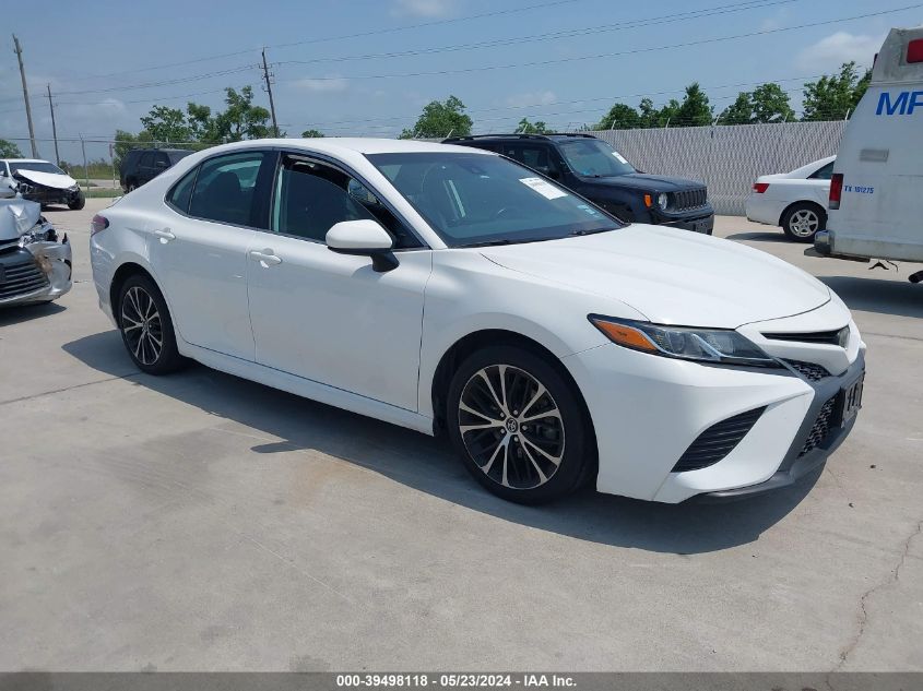 2019 TOYOTA CAMRY SE