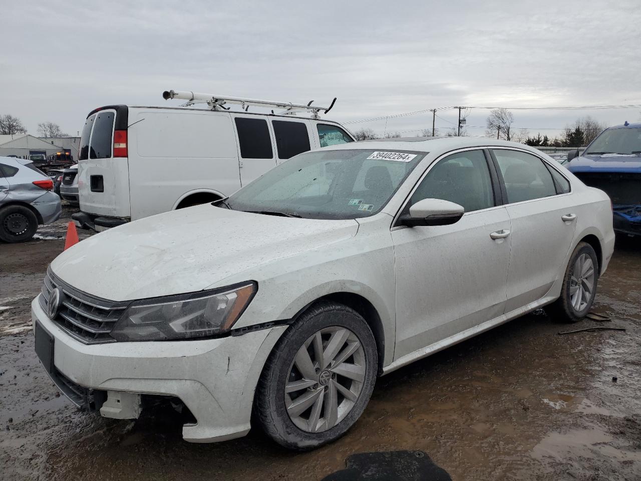 2018 VOLKSWAGEN PASSAT SE