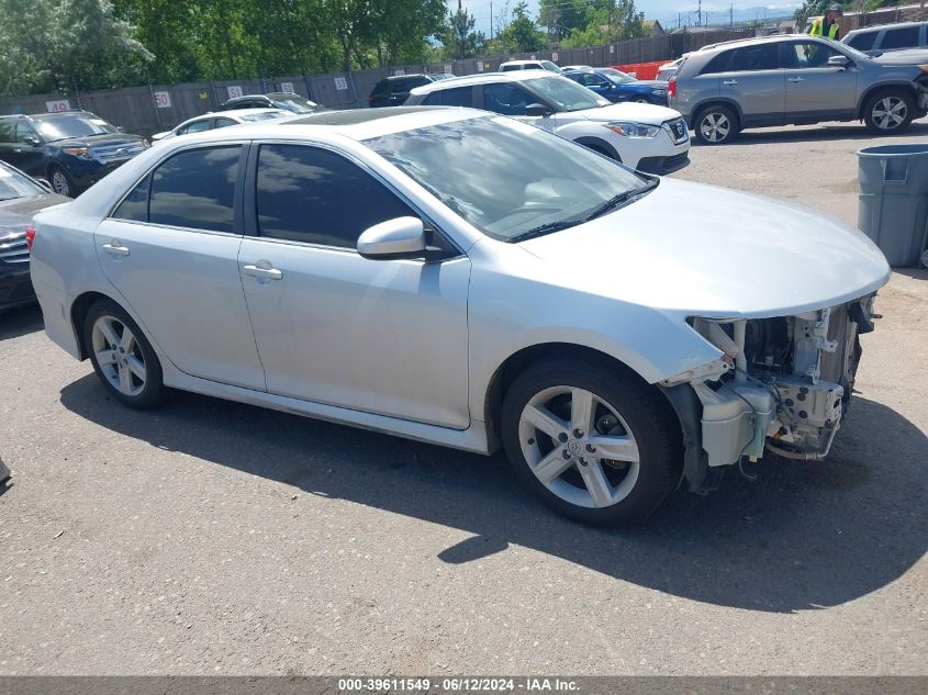 2014 TOYOTA CAMRY SE