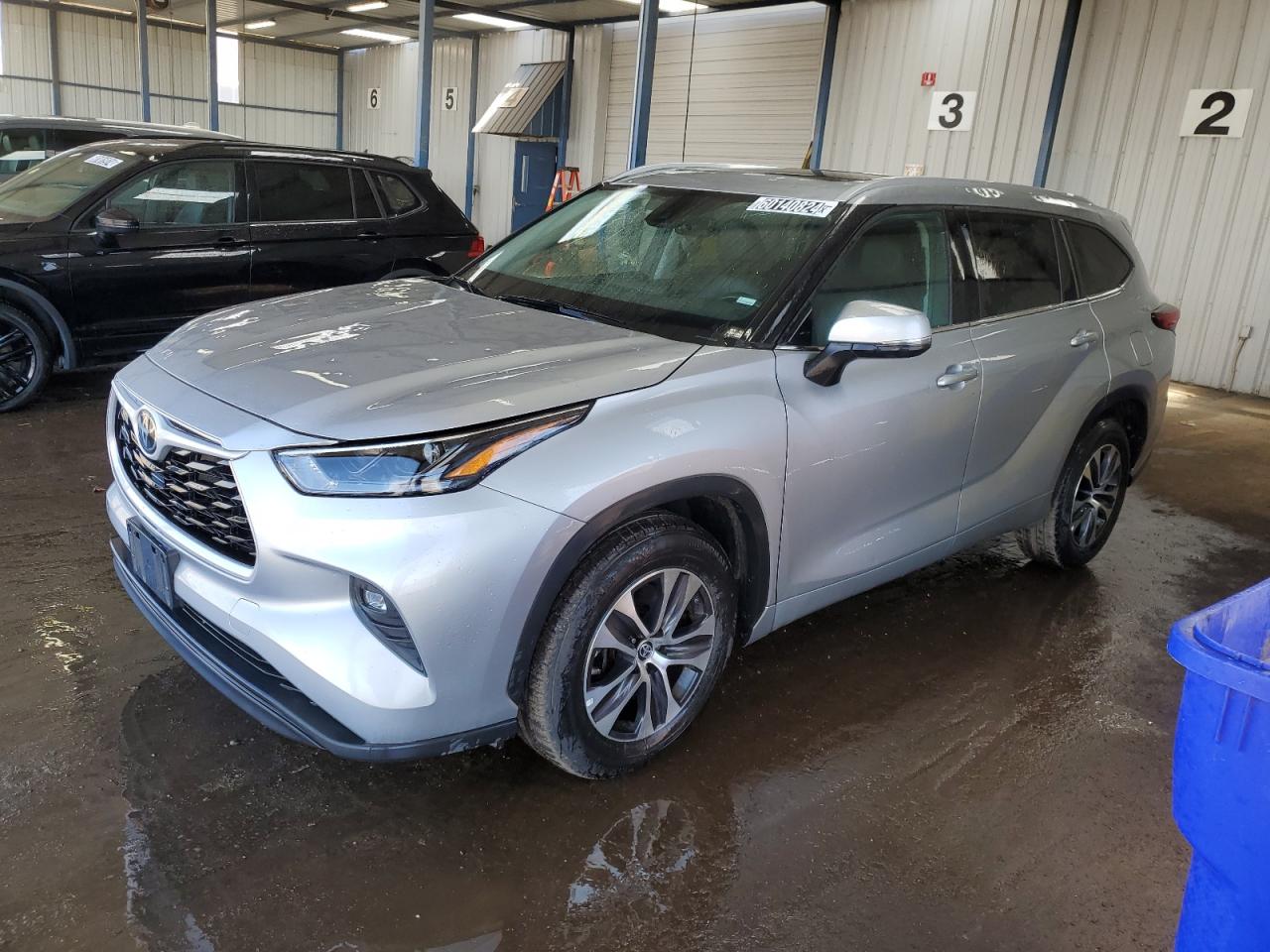 2022 TOYOTA HIGHLANDER XLE