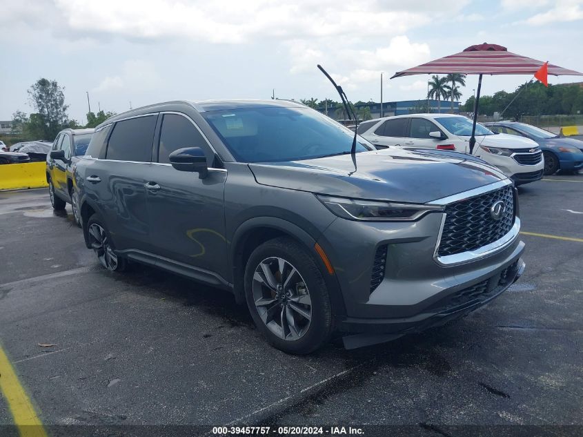 2023 INFINITI QX60 LUXE