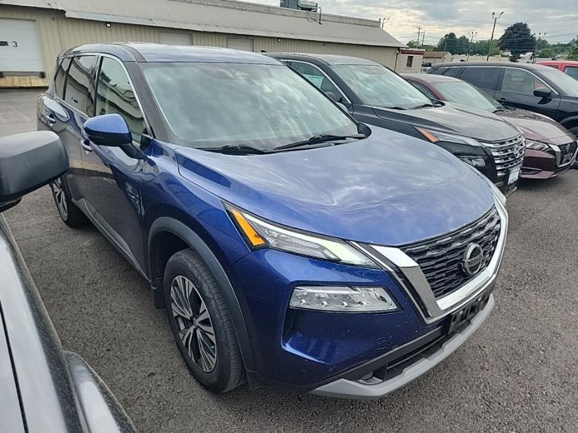 2021 NISSAN ROGUE SV