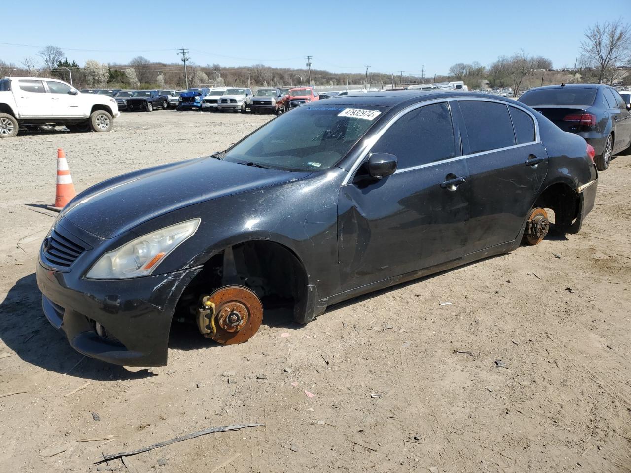 2011 INFINITI G37