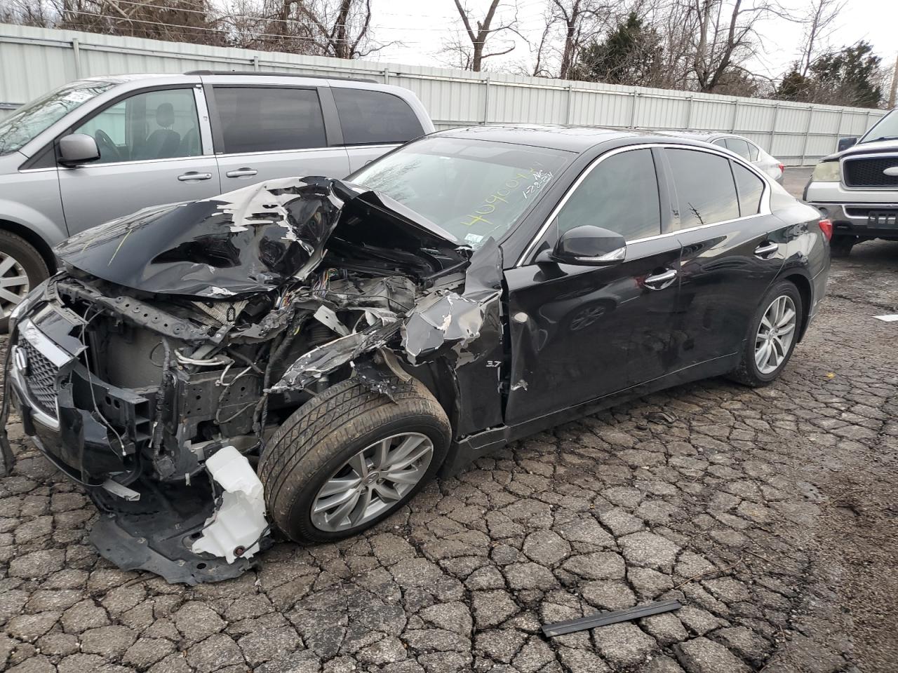 2015 INFINITI Q50 BASE