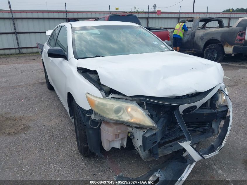 2011 TOYOTA CAMRY LE