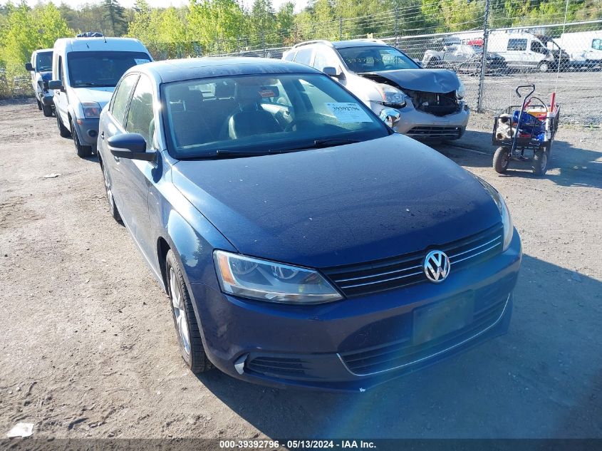 2013 VOLKSWAGEN JETTA 2.5L SE