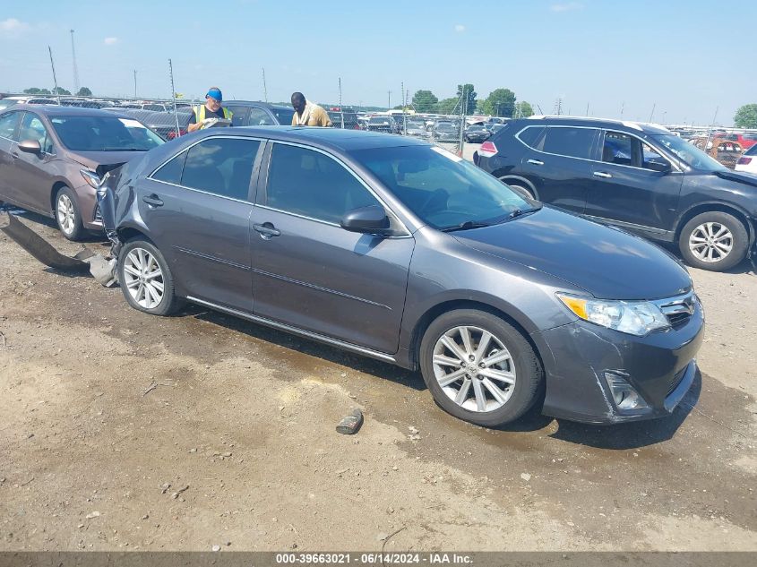 2014 TOYOTA CAMRY XLE