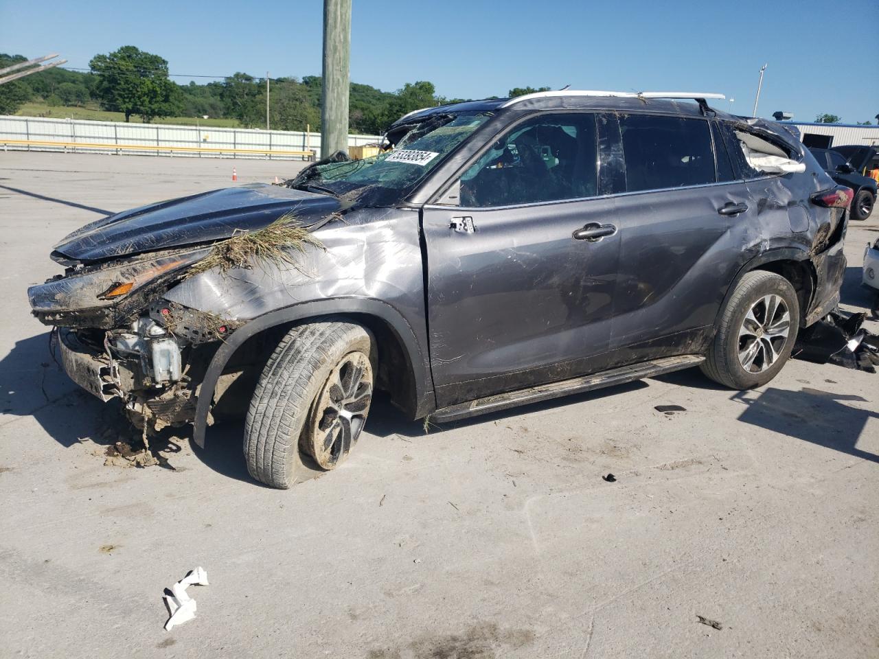 2022 TOYOTA HIGHLANDER HYBRID XLE