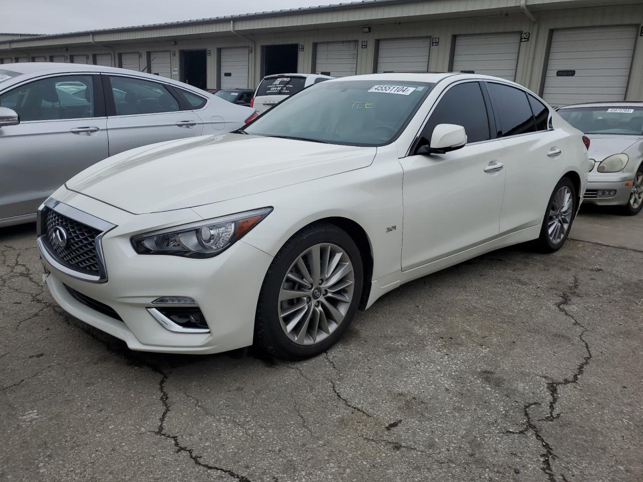 2018 INFINITI Q50 LUXE