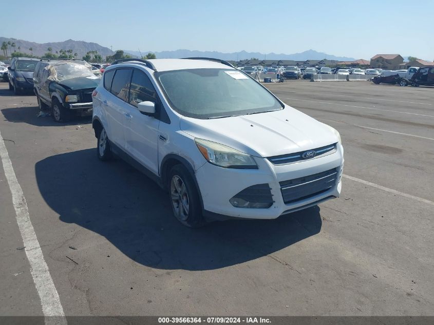 2016 FORD ESCAPE SE