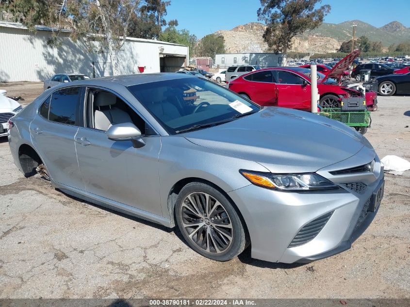 2018 TOYOTA CAMRY SE