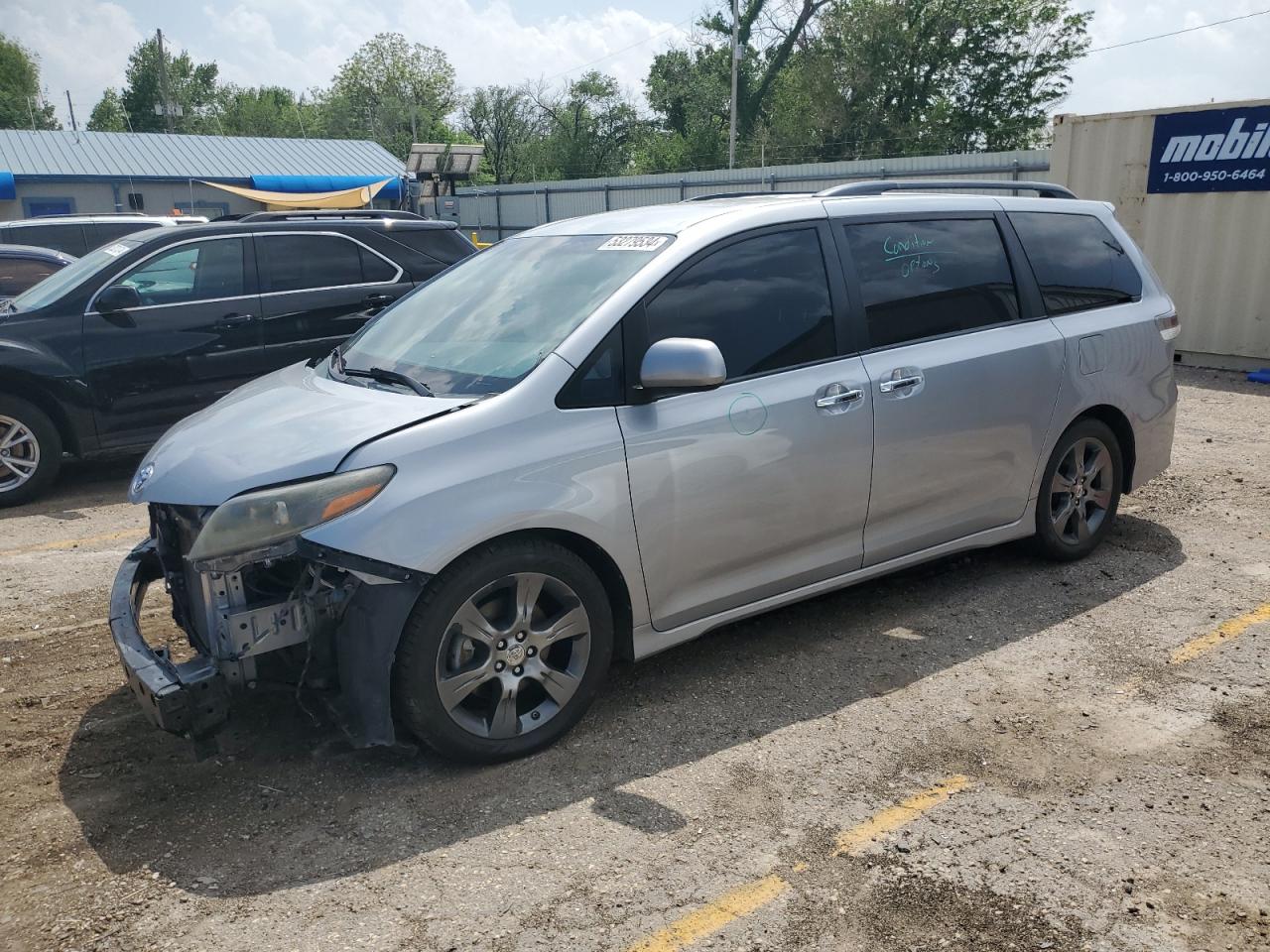 2015 TOYOTA SIENNA SPORT