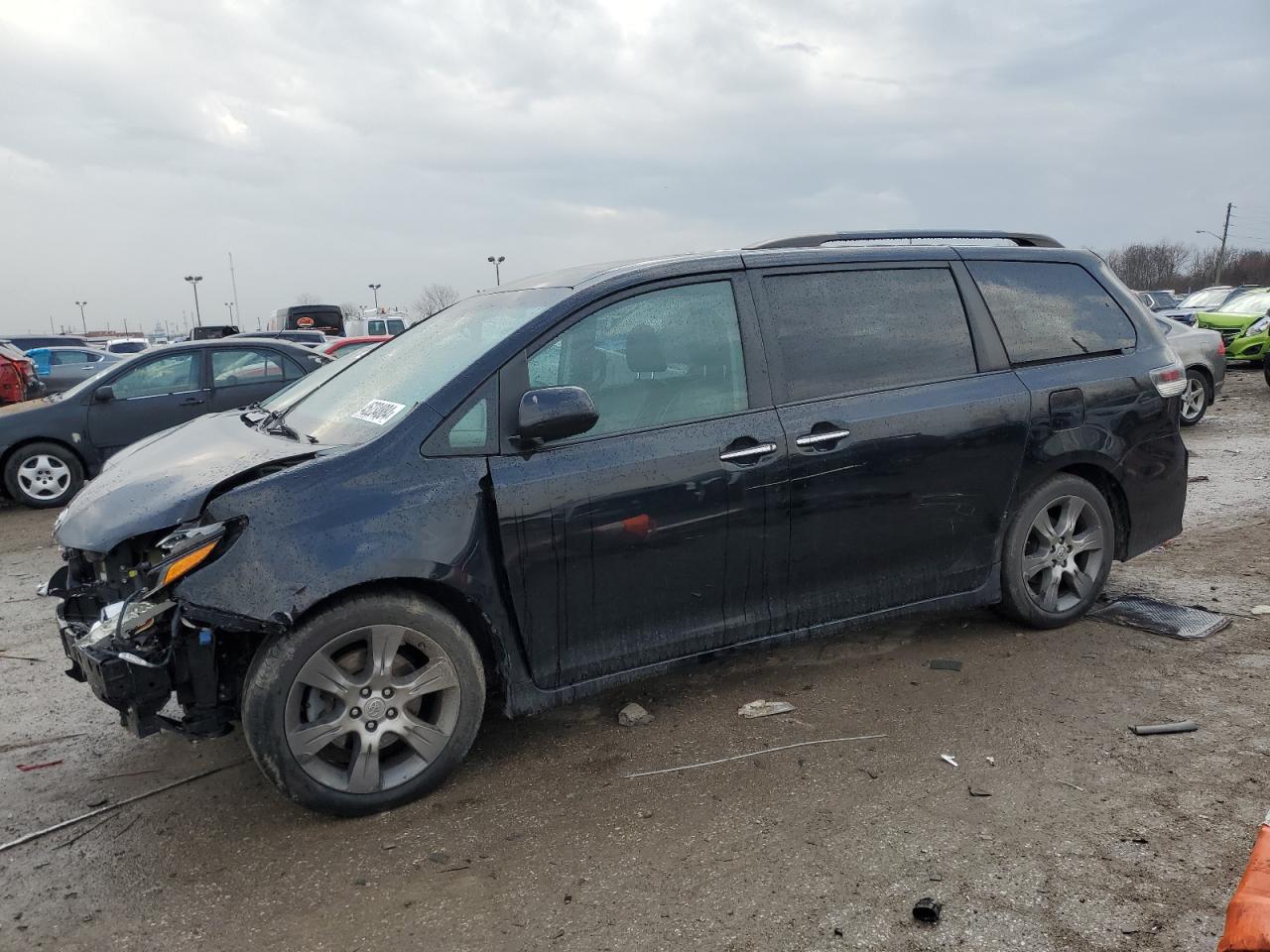 2015 TOYOTA SIENNA SPORT