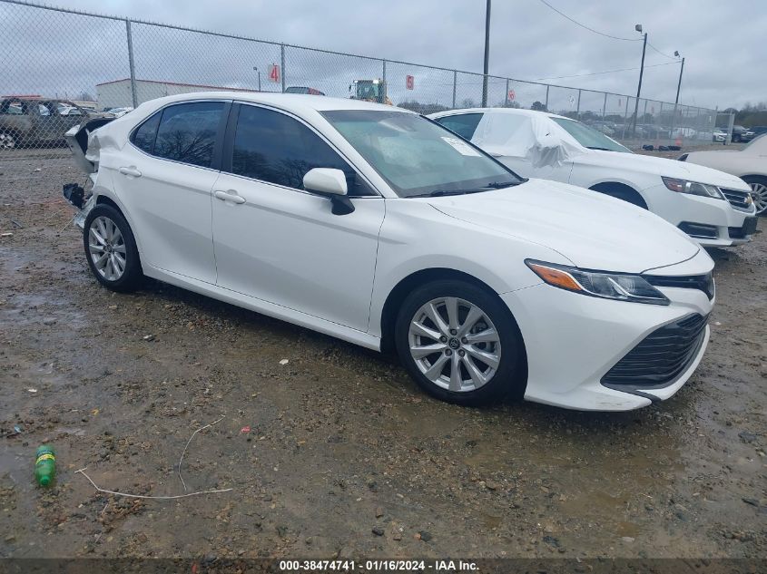 2018 TOYOTA CAMRY LE