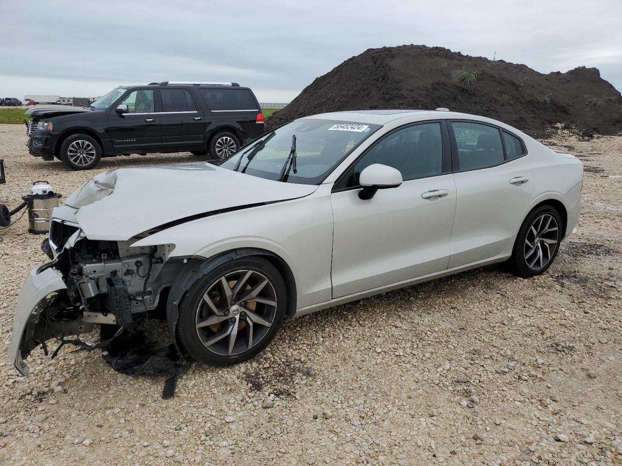 2019 VOLVO S60 T5 MOMENTUM