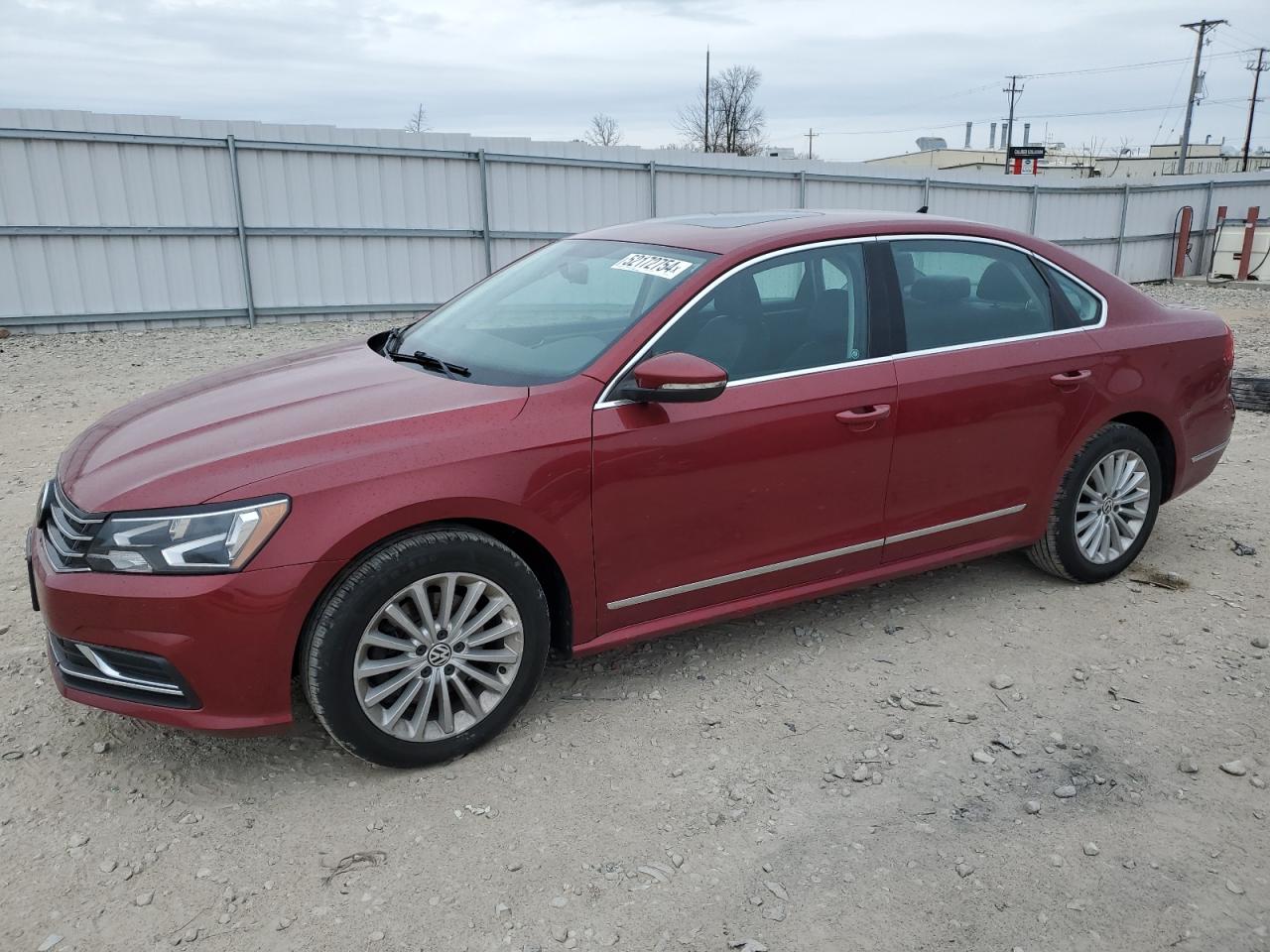 2016 VOLKSWAGEN PASSAT SE