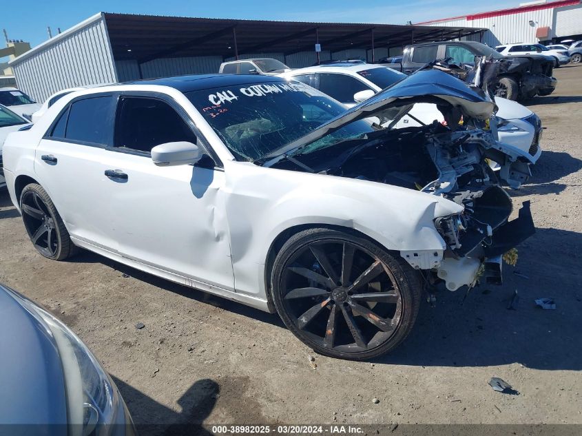 2014 CHRYSLER 300 SRT