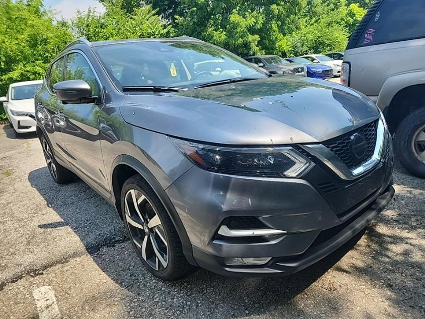 2022 NISSAN ROGUE SPORT SL