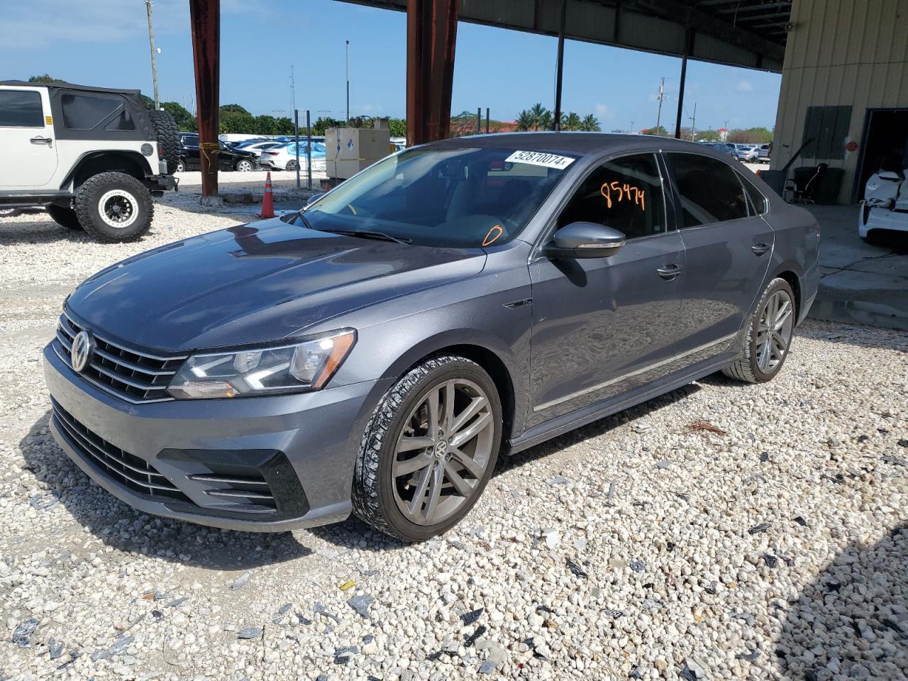 2017 VOLKSWAGEN PASSAT R-LINE