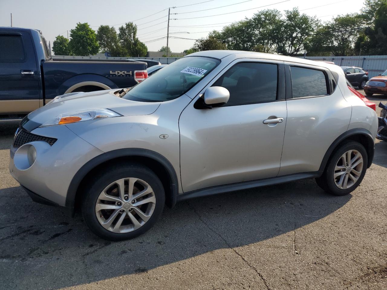 2014 NISSAN JUKE S