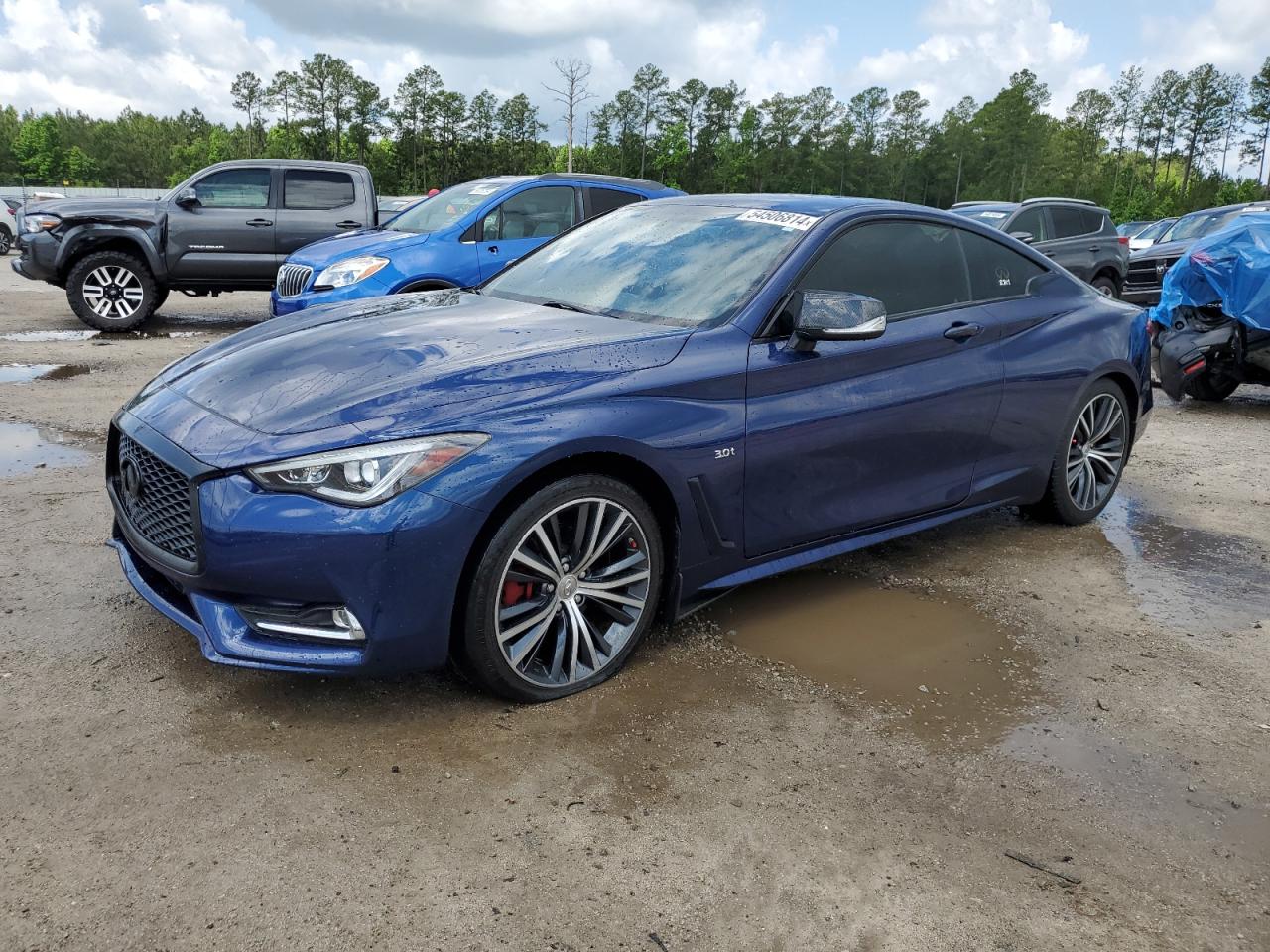 2018 INFINITI Q60 LUXE 300