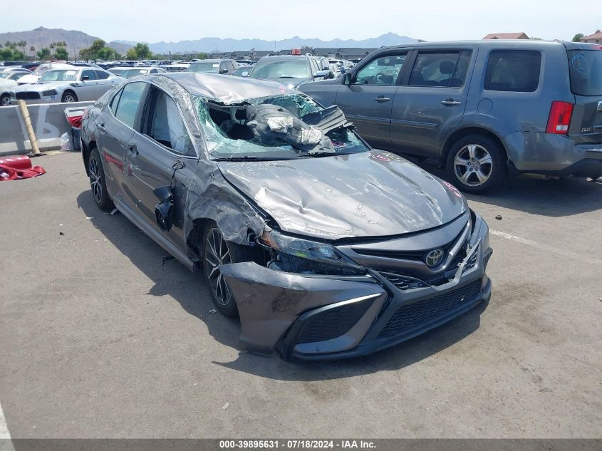 2022 TOYOTA CAMRY SE