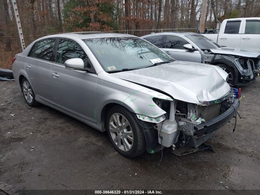 2012 TOYOTA AVALON