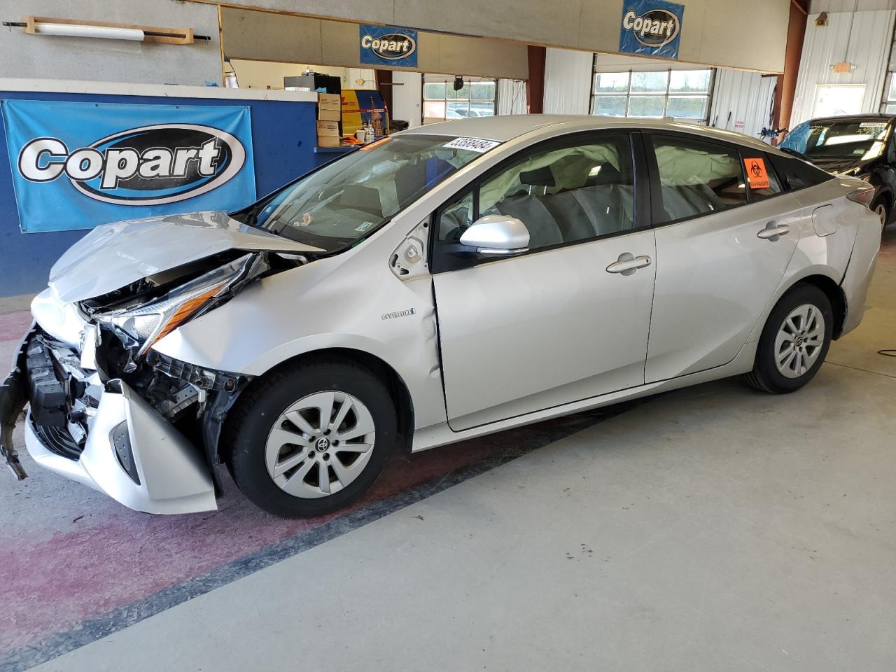 2016 TOYOTA PRIUS