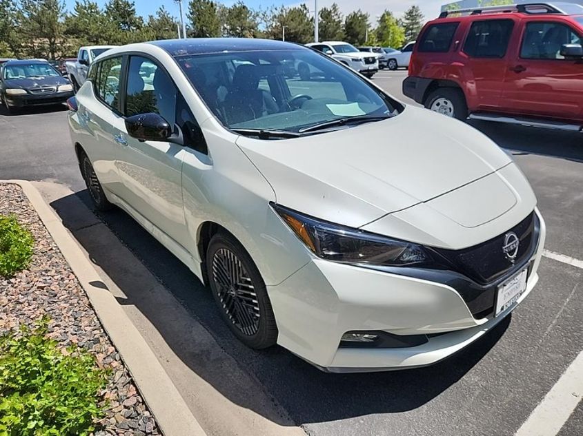 2023 NISSAN LEAF SV PLUS