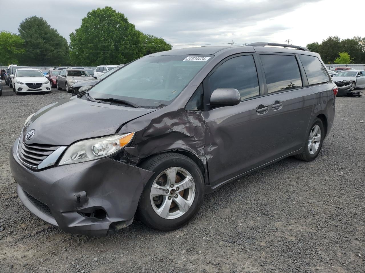 2015 TOYOTA SIENNA LE