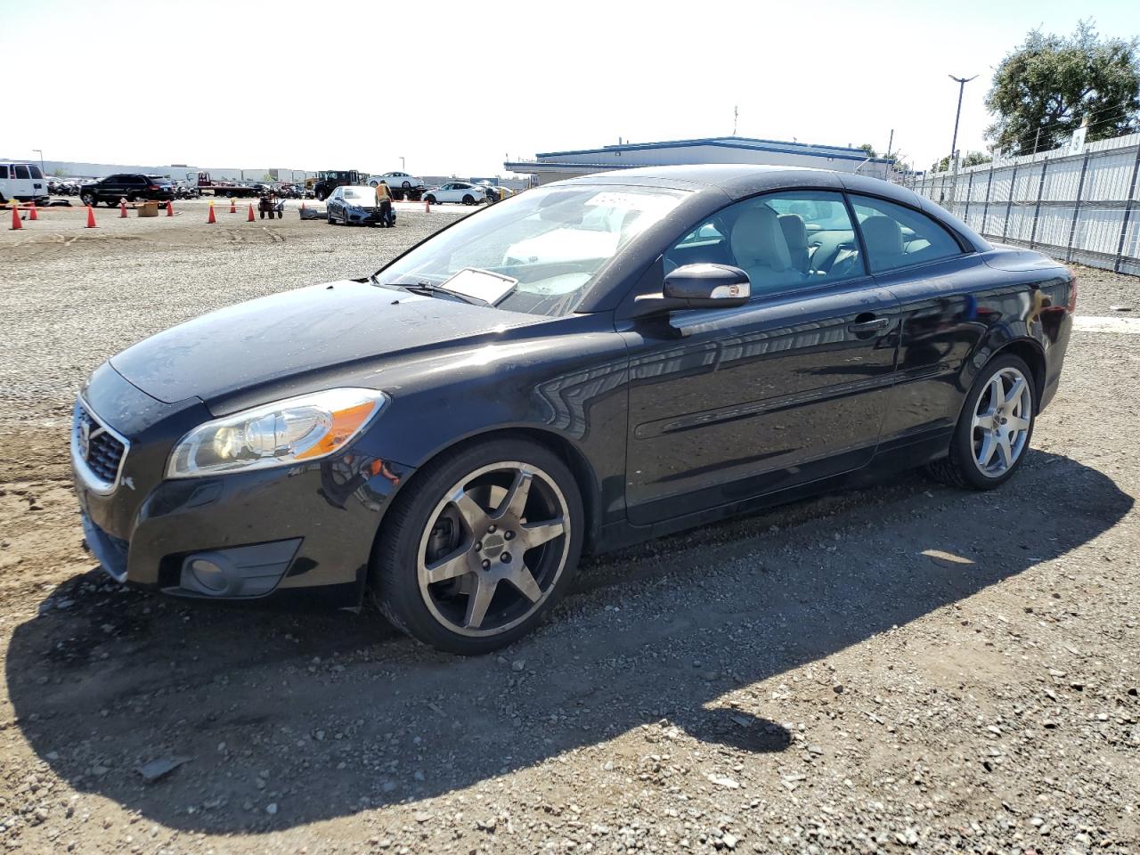 2011 VOLVO C70 T5